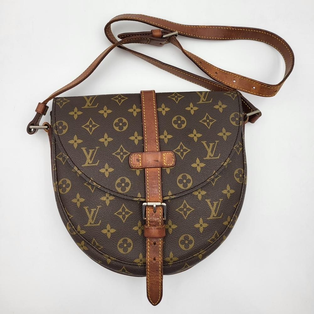 LOUIS VUITTON Chantilly MM Crossbody Bag,,Authentic..